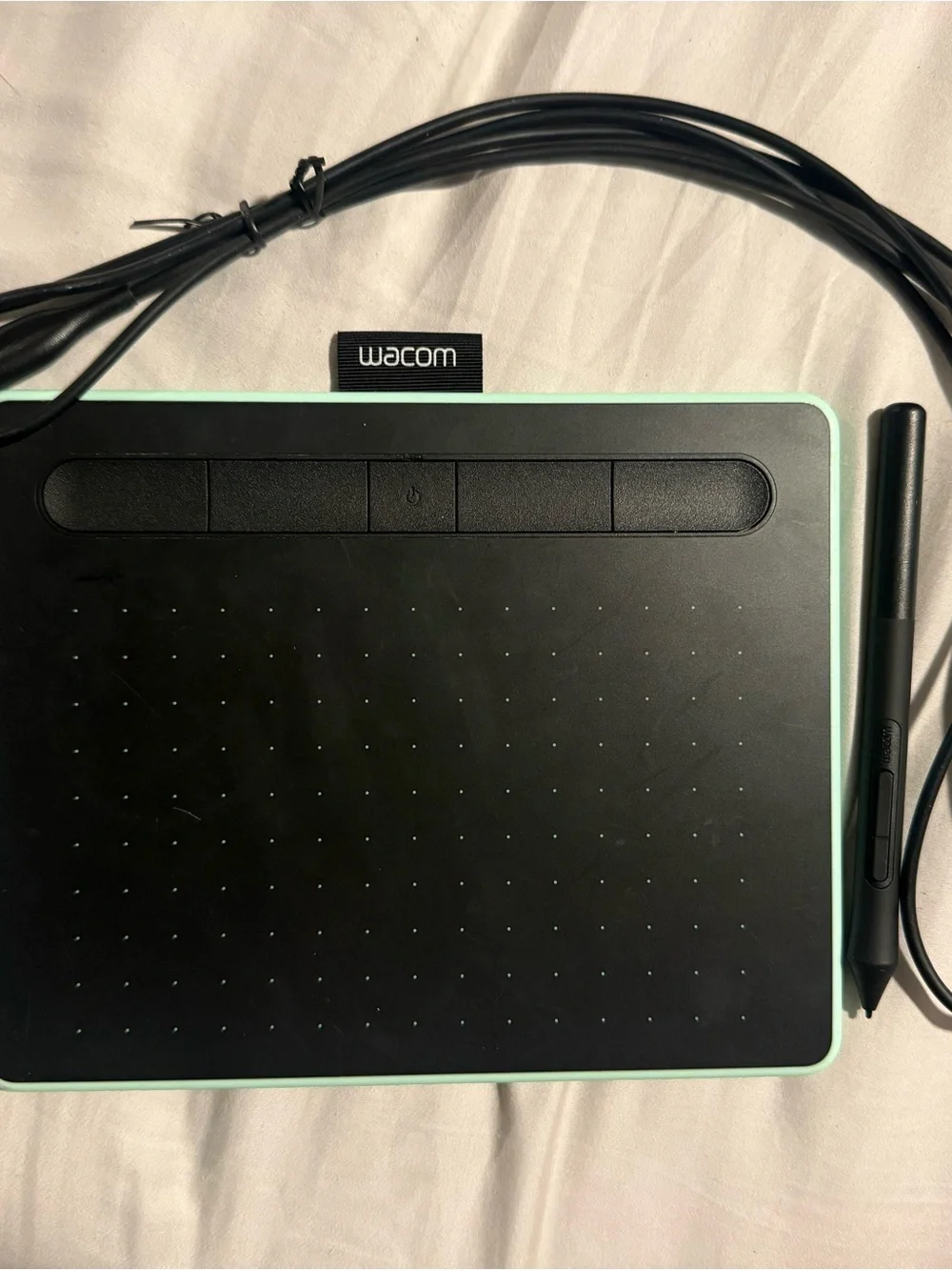 Wacom Intuos Drawing Tablet in Mint & Black